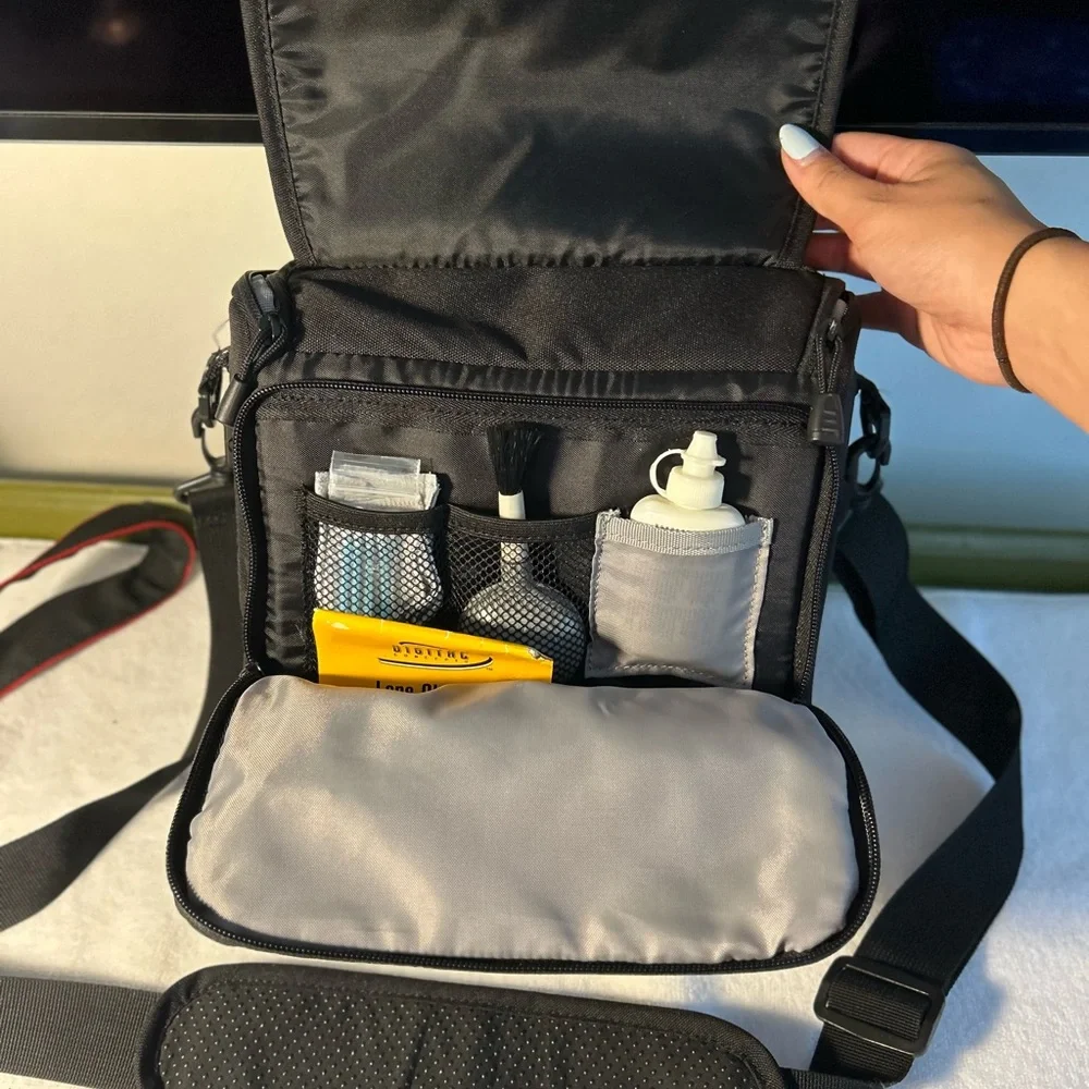Canon t3i, lense, flash, charger, camera case bundle